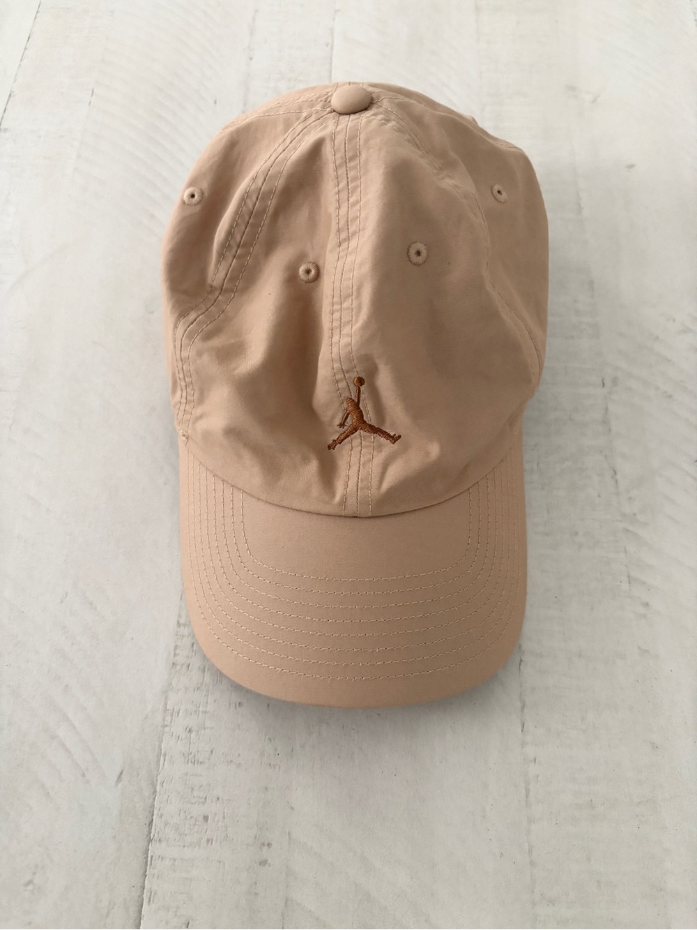 Jordan Men’s Beige/Tan Jumpman Baseball Cap